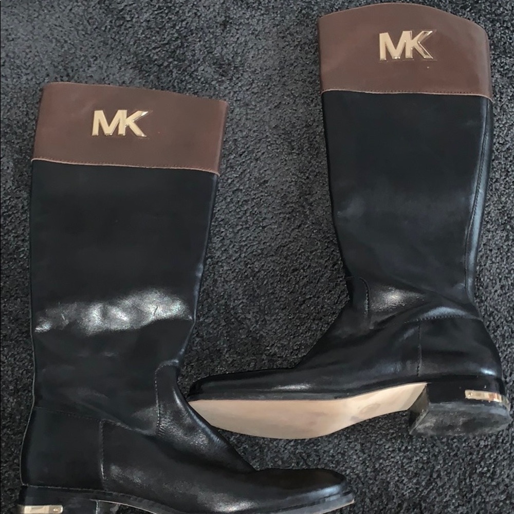 Micheal Kors boots